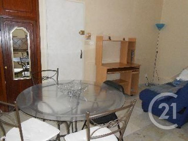 Appartement Studio à louer - 1 pièce - 17,50 m2 - Montlucon - 03 - AUVERGNE