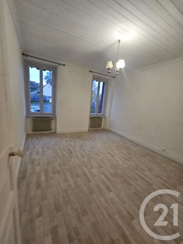 Maison à louer - 4 pièces - 130 m2 - Villebret - 03 - AUVERGNE