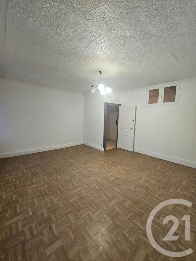 Maison à louer - 4 pièces - 130 m2 - Villebret - 03 - AUVERGNE