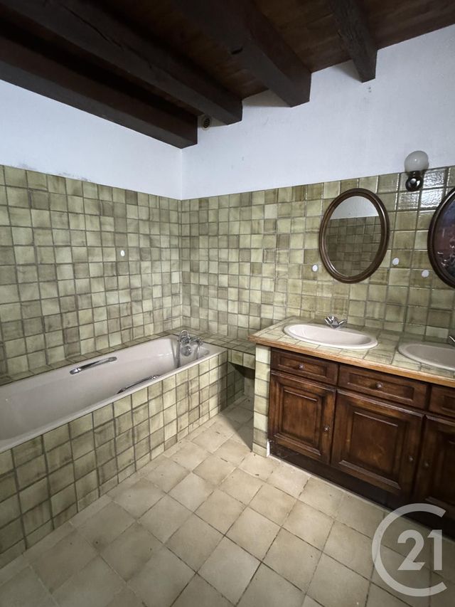 Maison &agrave; louer - 4 pi&egrave;ces - 82,36 m2 - Lussat - 23 - LIMOUSIN