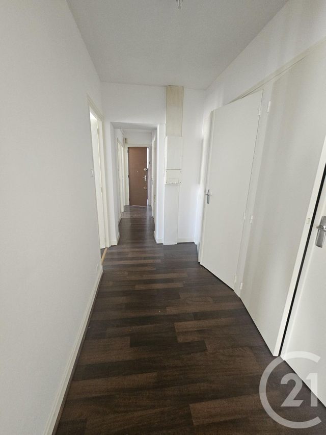 Appartement F3 &agrave; louer - 3 pi&egrave;ces - 69,48 m2 - Montlucon - 03 - AUVERGNE