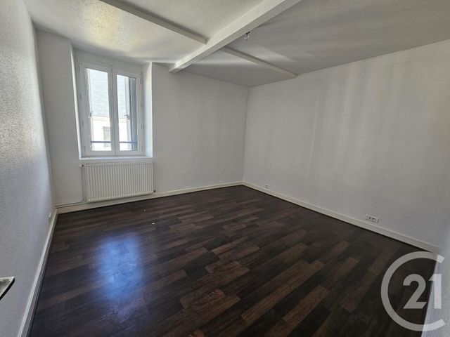 Appartement F3 &agrave; louer - 3 pi&egrave;ces - 69,48 m2 - Montlucon - 03 - AUVERGNE