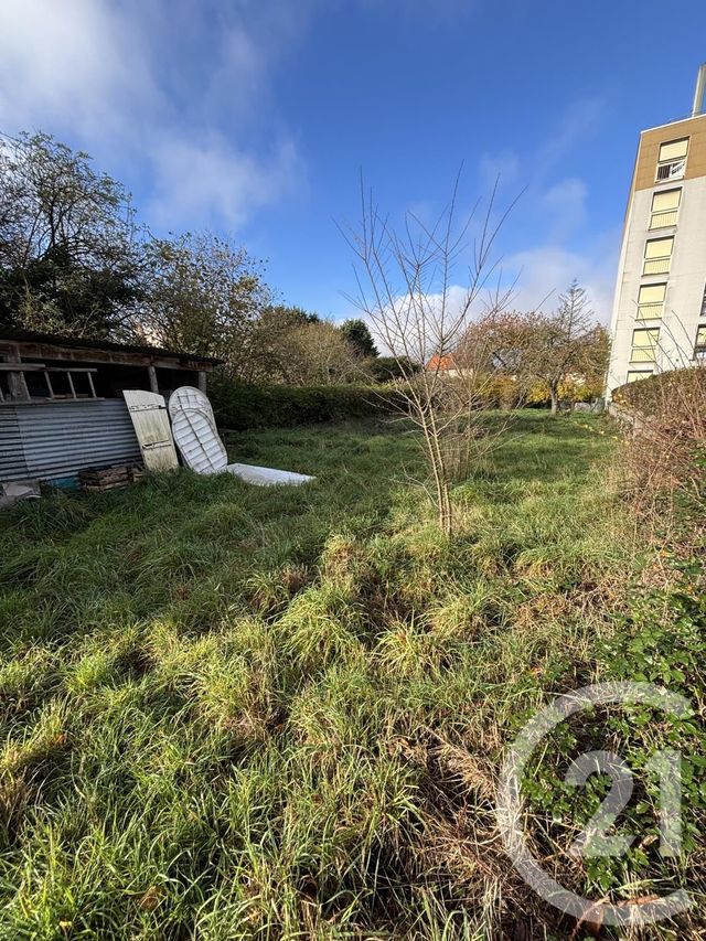 terrain - COMMENTRY - 03