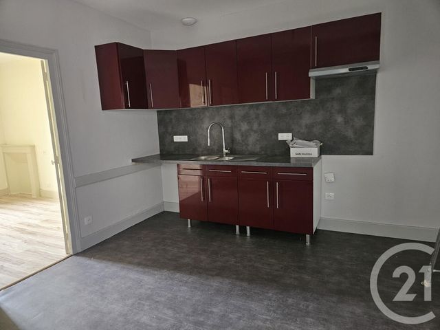 Maison &agrave; louer - 3 pi&egrave;ces - 65,26 m2 - Huriel - 03 - AUVERGNE