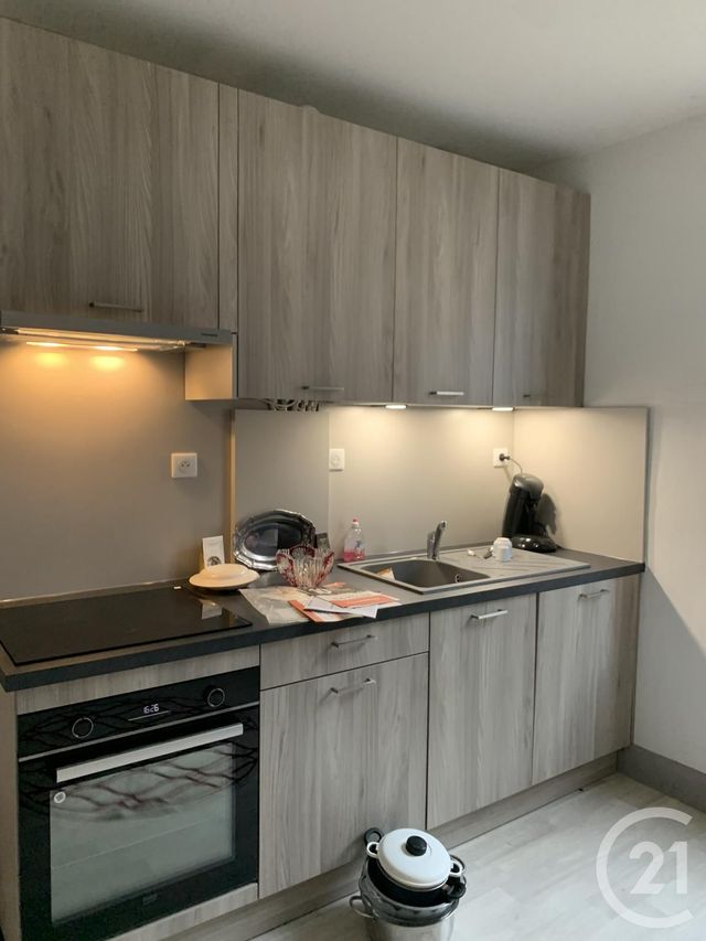 Appartement F3 &agrave; louer - 3 pi&egrave;ces - 57 m2 - Montlucon - 03 - AUVERGNE