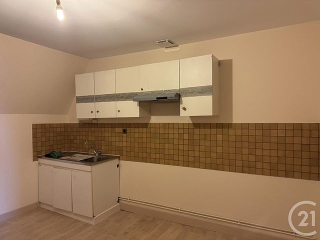 Appartement F4 &agrave; louer - 4 pi&egrave;ces - 84,88 m2 - Lussat - 23 - LIMOUSIN