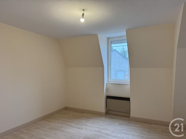 Appartement F4 &agrave; louer - 4 pi&egrave;ces - 84,88 m2 - Lussat - 23 - LIMOUSIN
