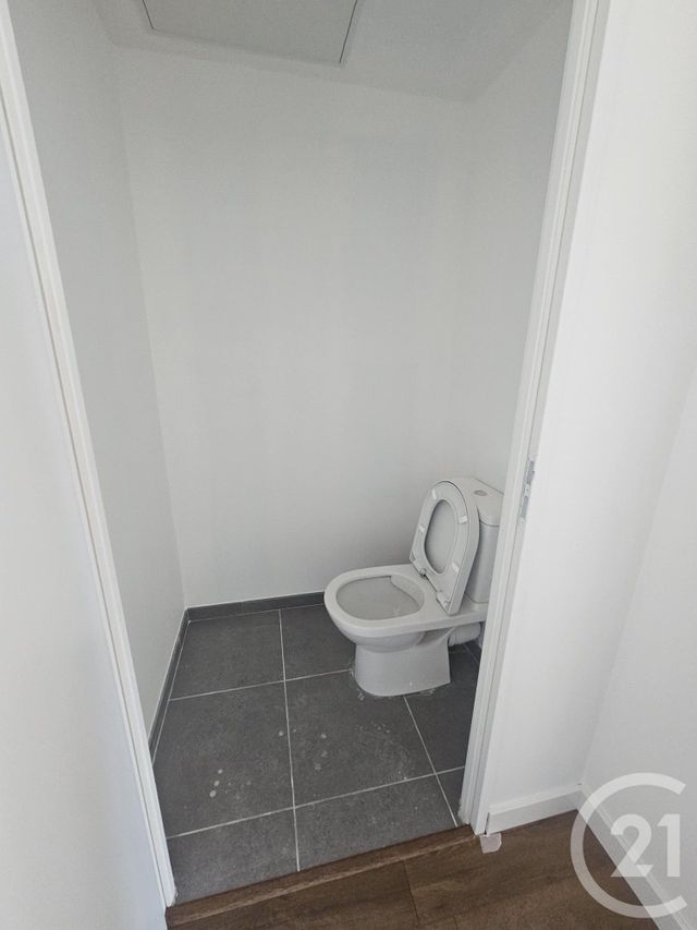 Appartement F2 &agrave; louer - 2 pi&egrave;ces - 45,30 m2 - Montlucon - 03 - AUVERGNE