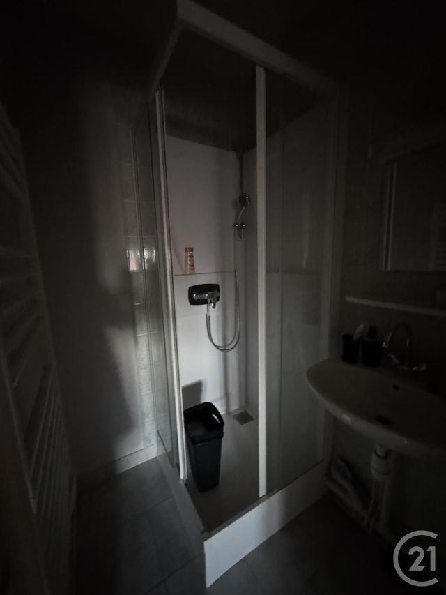 Appartement F1 &agrave; louer - 1 pi&egrave;ce - 22,50 m2 - Montlucon - 03 - AUVERGNE