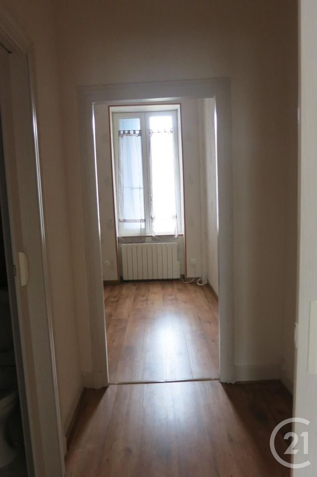 Appartement F2 &agrave; louer - 2 pi&egrave;ces - 34,15 m2 - Montlucon - 03 - AUVERGNE