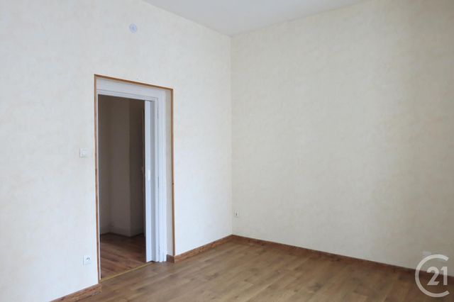 Appartement F2 &agrave; louer - 2 pi&egrave;ces - 34,15 m2 - Montlucon - 03 - AUVERGNE