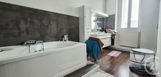 Appartement F4 &agrave; vendre - 4 pi&egrave;ces - 131 m2 - Montlucon - 03 - AUVERGNE