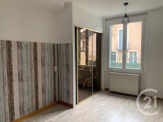 Maison &agrave; louer - 3 pi&egrave;ces - 52 m2 - Montlucon - 03 - AUVERGNE