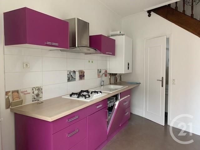 Maison &agrave; louer - 3 pi&egrave;ces - 52 m2 - Montlucon - 03 - AUVERGNE