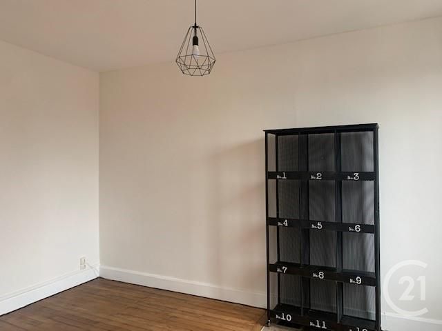 Maison &agrave; louer - 3 pi&egrave;ces - 52 m2 - Montlucon - 03 - AUVERGNE