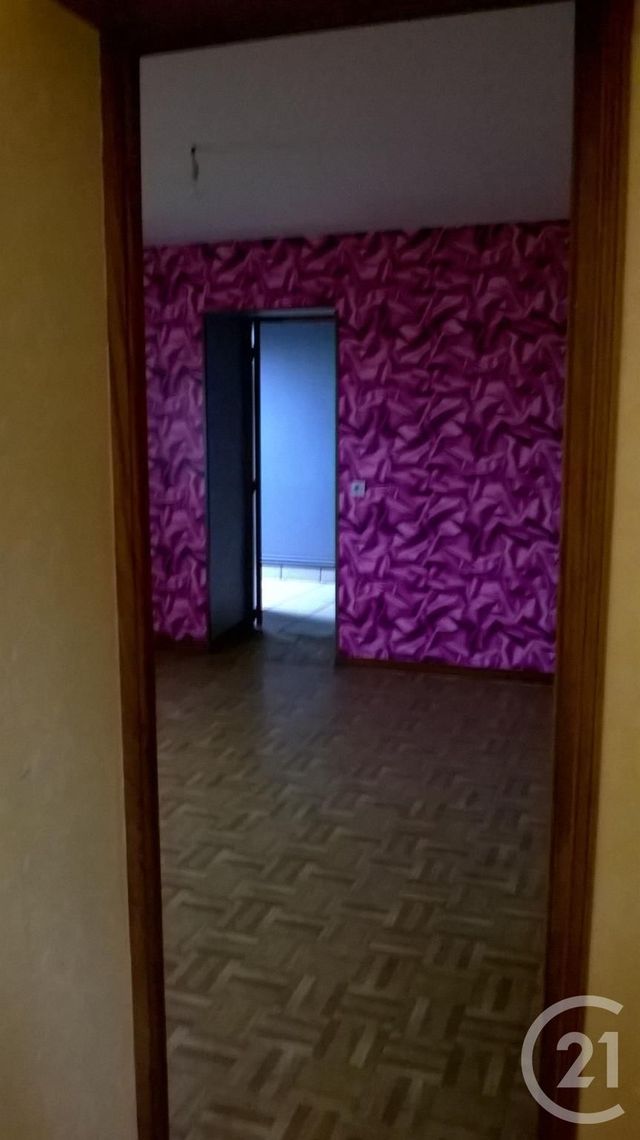 Maison &agrave; louer - 4 pi&egrave;ces - 99 m2 - Neris Les Bains - 03 - AUVERGNE