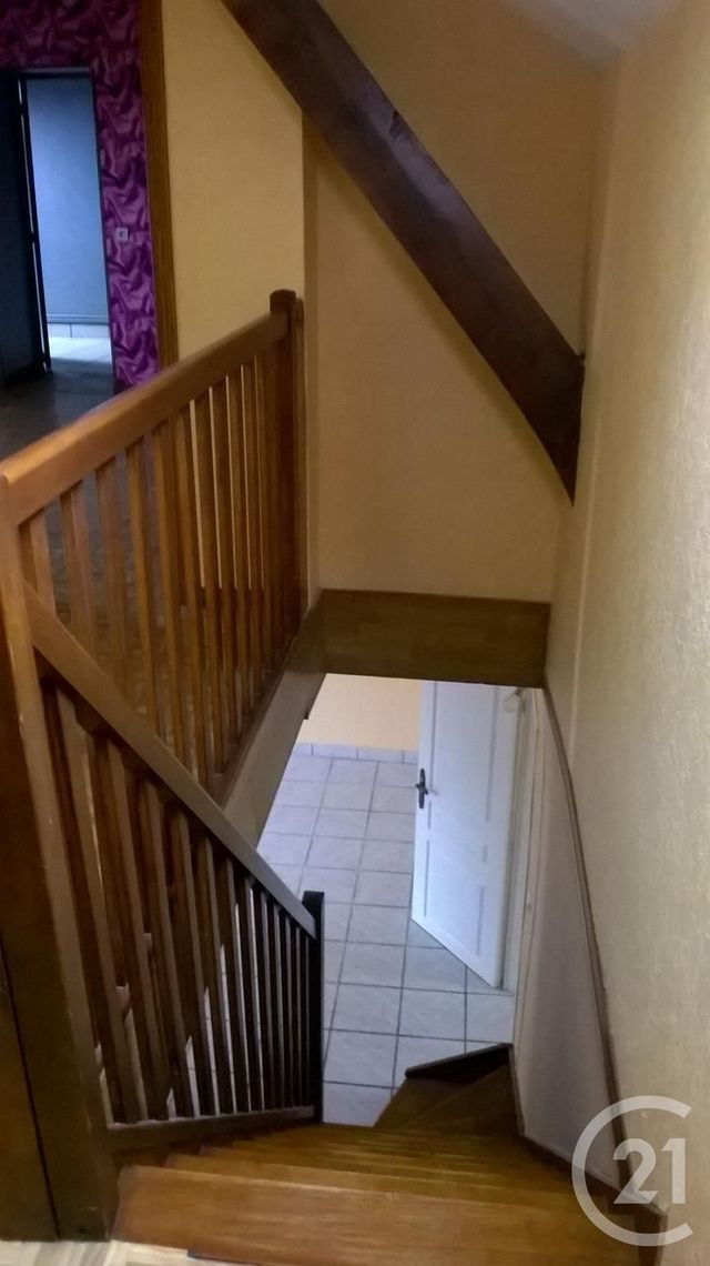 Maison &agrave; louer - 4 pi&egrave;ces - 99 m2 - Neris Les Bains - 03 - AUVERGNE