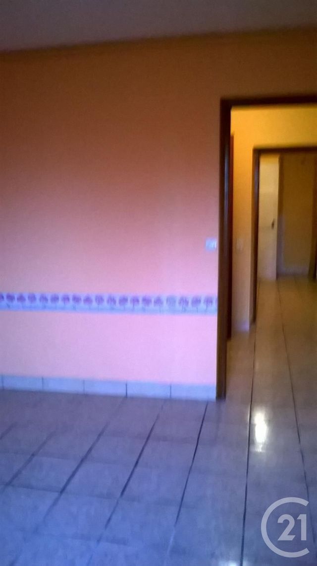 Maison &agrave; louer - 4 pi&egrave;ces - 99 m2 - Neris Les Bains - 03 - AUVERGNE