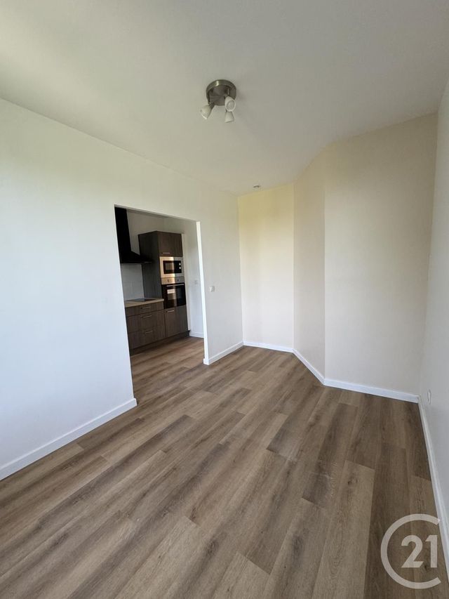 Appartement F3 &agrave; louer - 3 pi&egrave;ces - 46 m2 - Montlucon - 03 - AUVERGNE