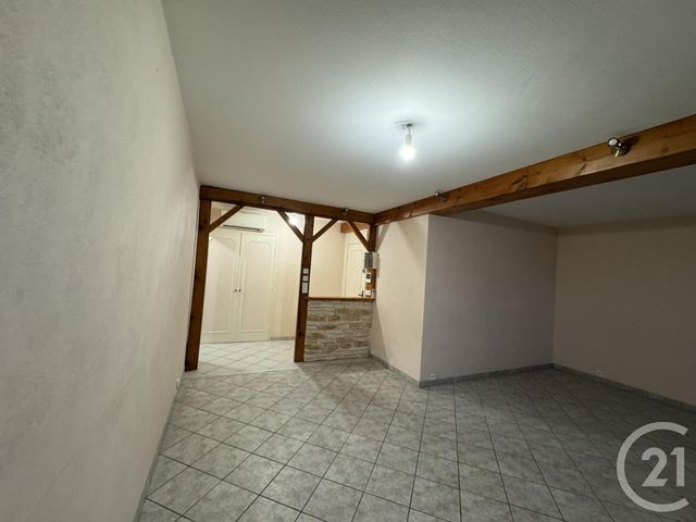 Appartement F4 &agrave; louer - 4 pi&egrave;ces - 84,86 m2 - Montlucon - 03 - AUVERGNE