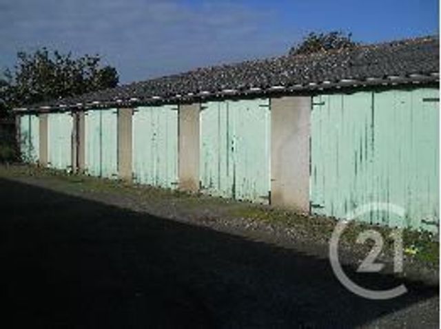 Parking &agrave; louer - 20 m2 - Montlucon - 03 - AUVERGNE