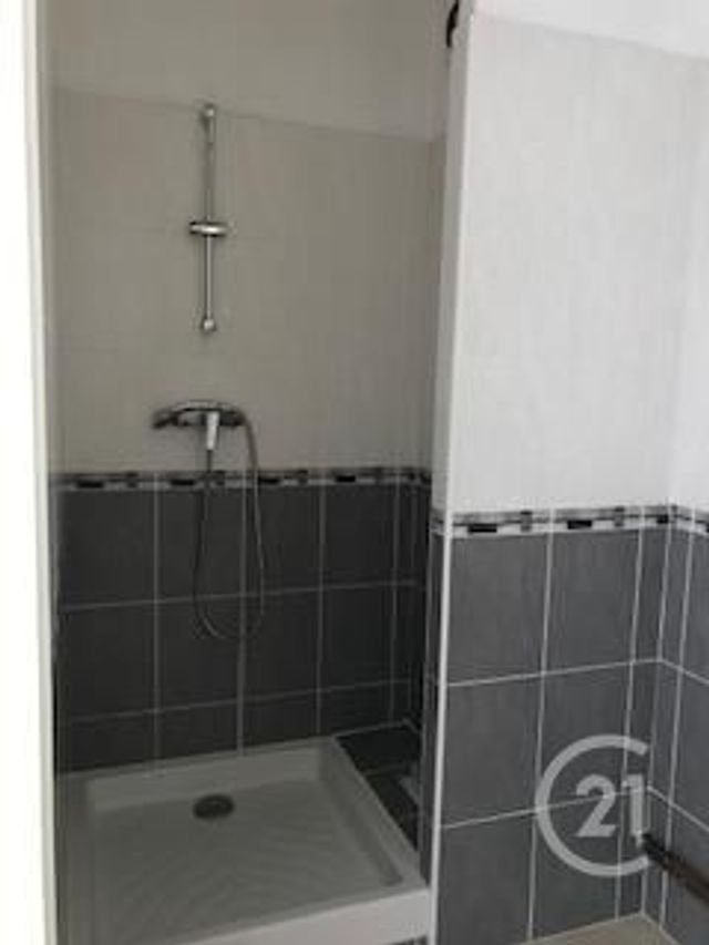 Maison &agrave; louer - 2 pi&egrave;ces - 38,51 m2 - Montlucon - 03 - AUVERGNE