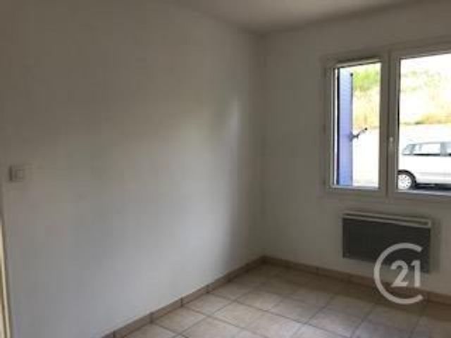 Maison &agrave; louer - 2 pi&egrave;ces - 38,51 m2 - Montlucon - 03 - AUVERGNE