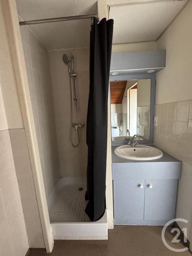 Appartement Studio &agrave; louer - 1 pi&egrave;ce - 26 m2 - Montlucon - 03 - AUVERGNE