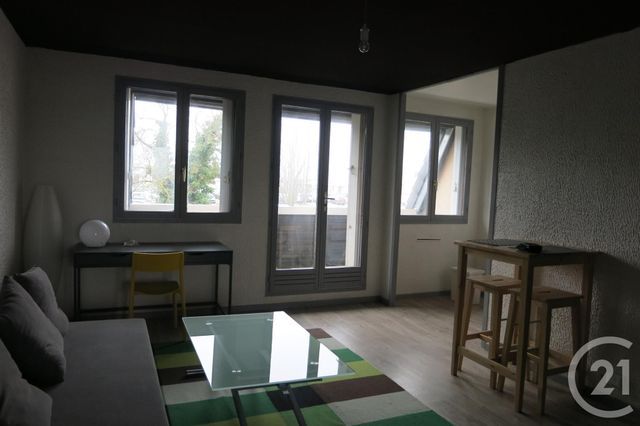 Appartement T2 &agrave; louer - 2 pi&egrave;ces - 39 m2 - Desertines - 03 - AUVERGNE
