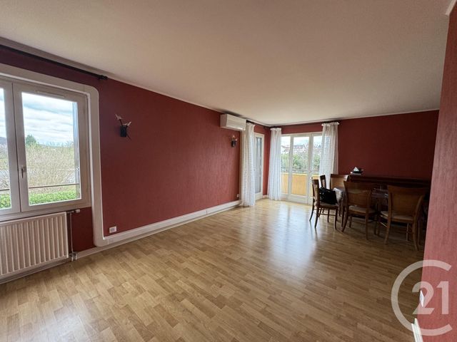 Appartement F3 &agrave; louer - 3 pi&egrave;ces - 76,96 m2 - Montlucon - 03 - AUVERGNE
