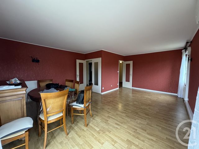 Appartement F3 &agrave; louer - 3 pi&egrave;ces - 76,96 m2 - Montlucon - 03 - AUVERGNE