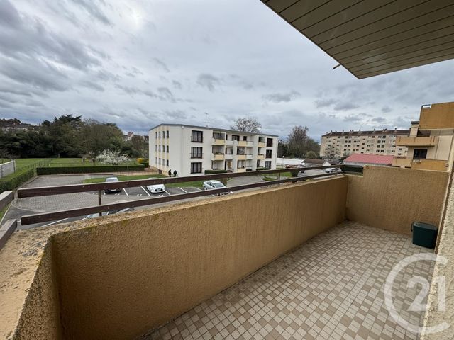 Appartement F3 &agrave; louer - 3 pi&egrave;ces - 76,96 m2 - Montlucon - 03 - AUVERGNE