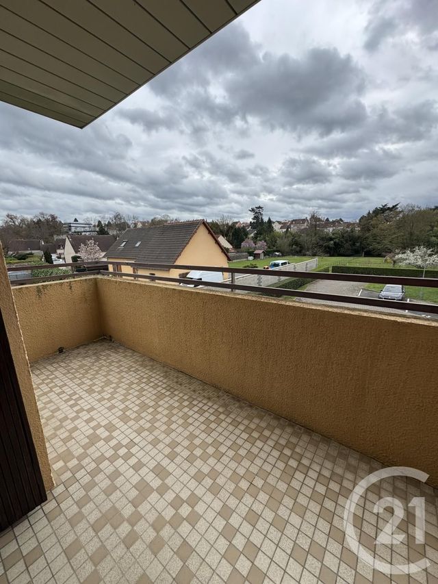 Appartement F3 &agrave; louer - 3 pi&egrave;ces - 76,96 m2 - Montlucon - 03 - AUVERGNE