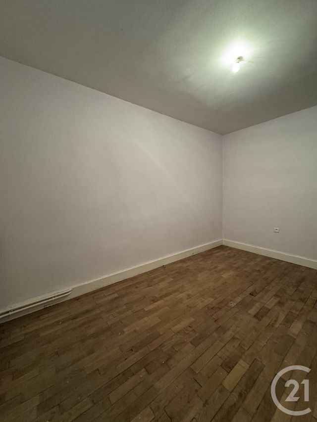 Maison &agrave; louer - 3 pi&egrave;ces - 87,65 m2 - Villefranche D Allier - 03 - AUVERGNE