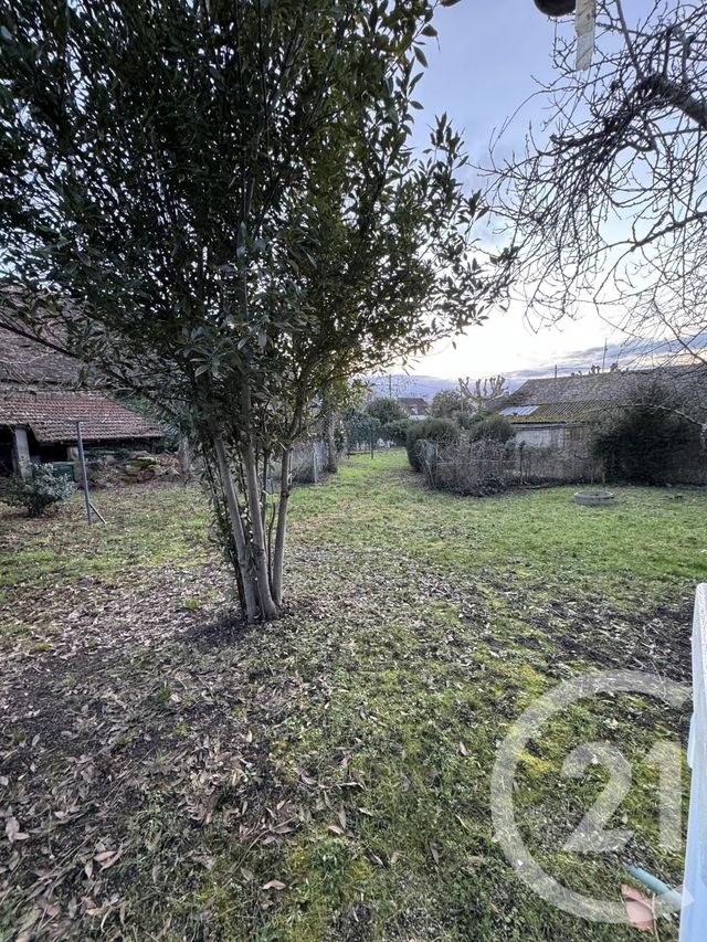 Maison &agrave; louer - 3 pi&egrave;ces - 87,65 m2 - Villefranche D Allier - 03 - AUVERGNE