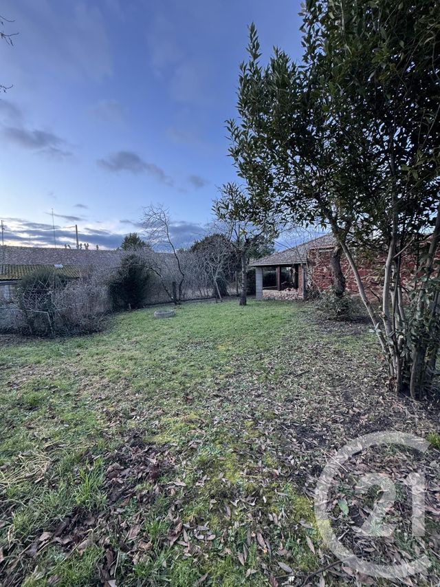 Maison &agrave; louer - 3 pi&egrave;ces - 87,65 m2 - Villefranche D Allier - 03 - AUVERGNE