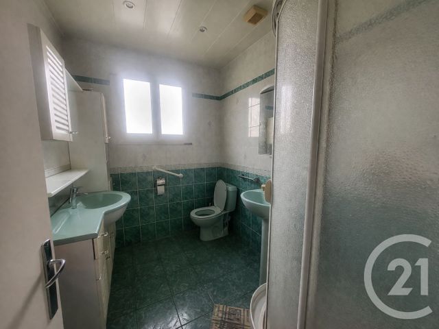 Maison &agrave; vendre - 7 pi&egrave;ces - 150 m2 - Domerat - 03 - AUVERGNE