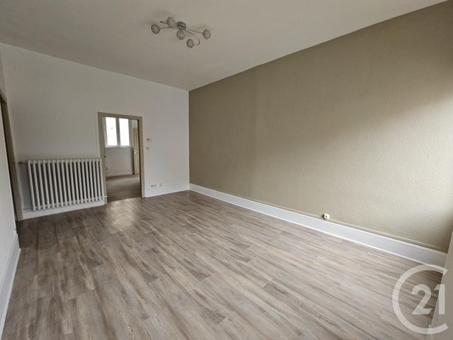 Appartement F3 &agrave; louer - 3 pi&egrave;ces - 56,80 m2 - Montlucon - 03 - AUVERGNE
