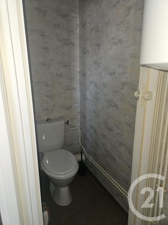 Appartement F1 &agrave; louer - 1 pi&egrave;ce - 32,67 m2 - Montlucon - 03 - AUVERGNE