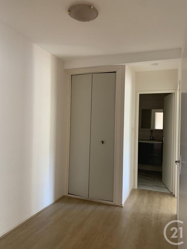 Appartement F2 &agrave; louer - 2 pi&egrave;ces - 51,36 m2 - Montlucon - 03 - AUVERGNE