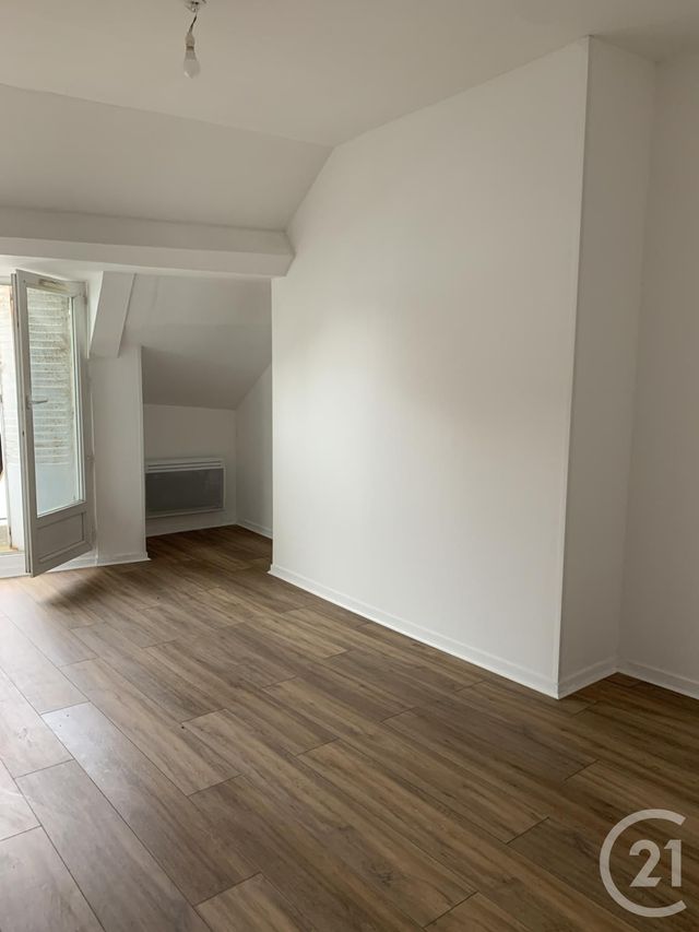 Appartement F3 &agrave; louer - 3 pi&egrave;ces - 54 m2 - Montlucon - 03 - AUVERGNE
