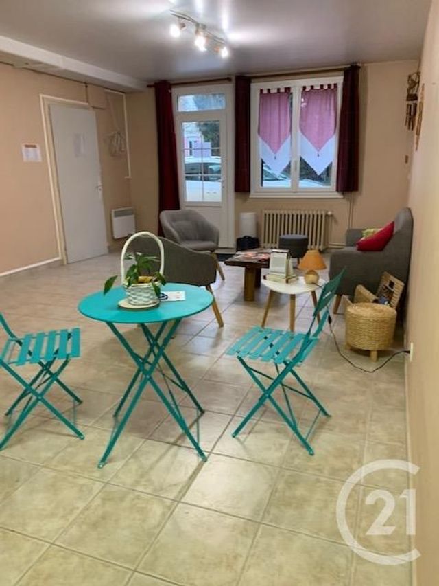 Maison &agrave; louer - 3 pi&egrave;ces - 128 m2 - Montlucon - 03 - AUVERGNE