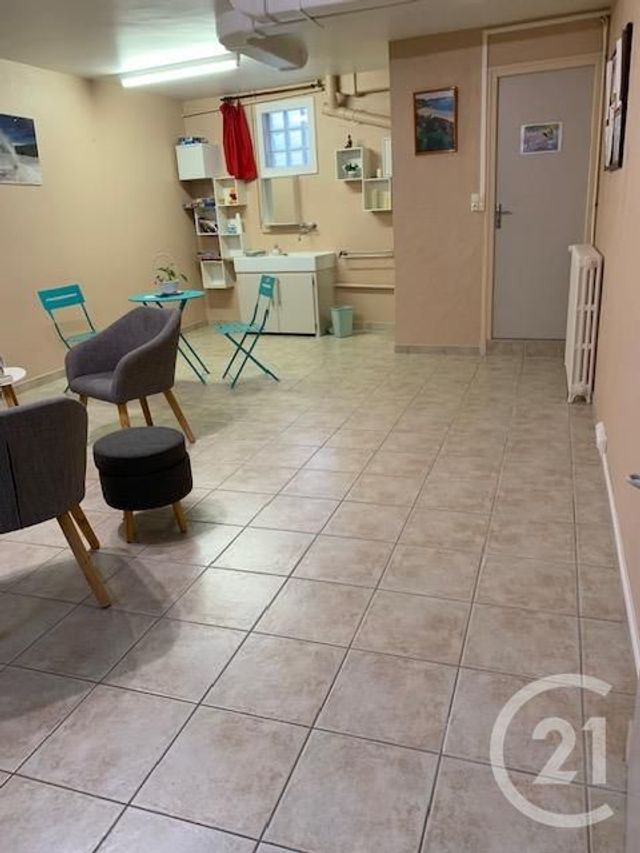 Maison &agrave; louer - 3 pi&egrave;ces - 128 m2 - Montlucon - 03 - AUVERGNE
