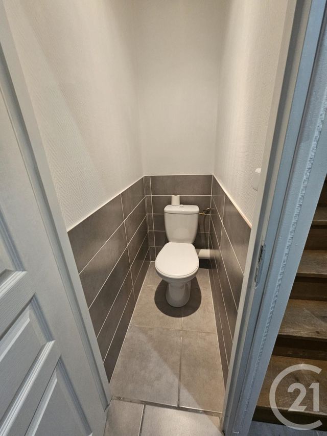 Appartement F3 &agrave; louer - 3 pi&egrave;ces - 57,73 m2 - Domerat - 03 - AUVERGNE