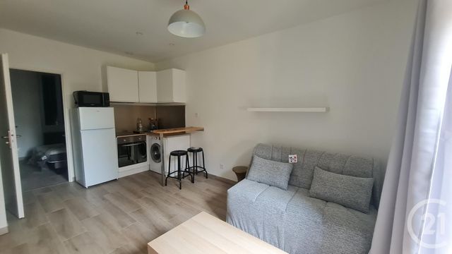 Appartement F4 &agrave; louer - 2 pi&egrave;ces - 27,36 m2 - Montlucon - 03 - AUVERGNE