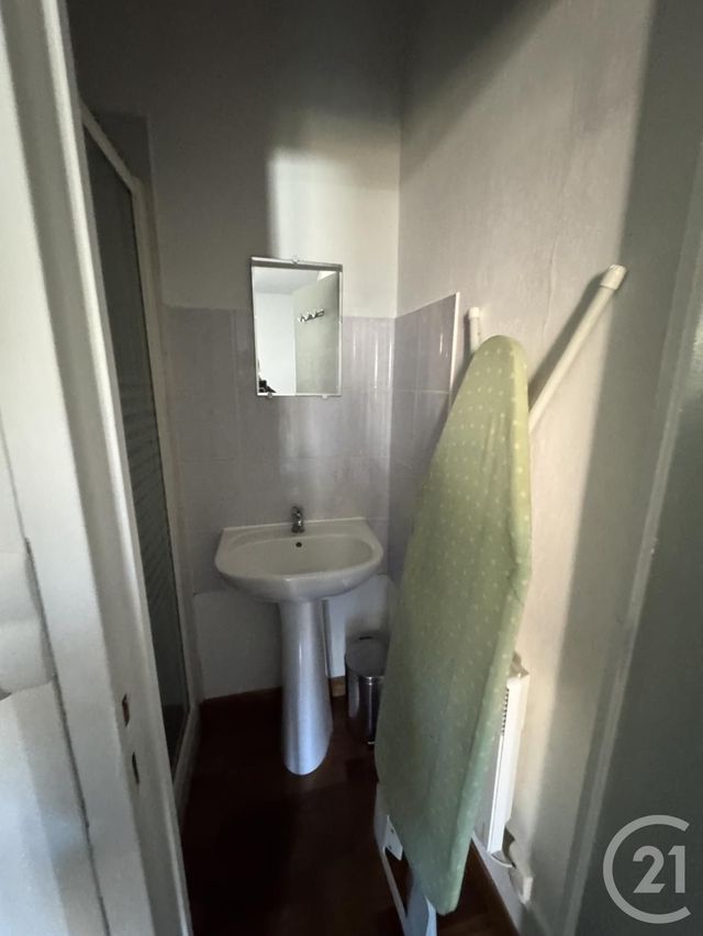 Appartement F1 &agrave; louer - 1 pi&egrave;ce - 27,30 m2 - Montlucon - 03 - AUVERGNE