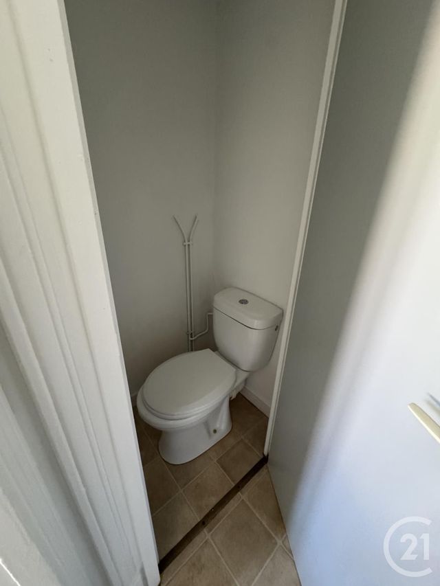 Appartement F1 &agrave; louer - 1 pi&egrave;ce - 27,30 m2 - Montlucon - 03 - AUVERGNE