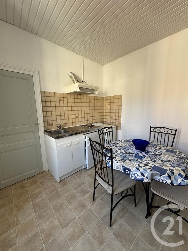 Appartement F1 &agrave; louer - 1 pi&egrave;ce - 27,30 m2 - Montlucon - 03 - AUVERGNE