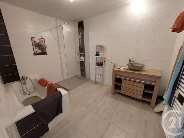 Appartement F4 &agrave; vendre - 4 pi&egrave;ces - 93,94 m2 - Montlucon - 03 - AUVERGNE