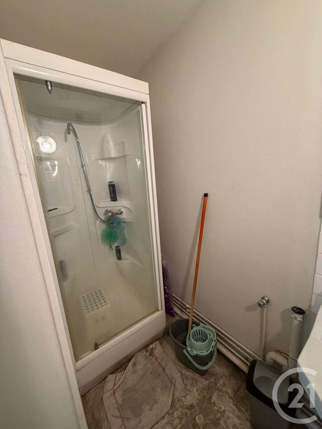 Appartement &agrave; vendre - 3 pi&egrave;ces - 53,81 m2 - Montlucon - 03 - AUVERGNE